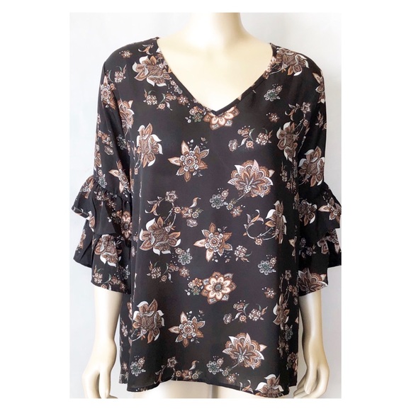 Double Bell ♥️ Sleeve Floral Blouse by Cure NWT 🪺 - Picture 2 of 6